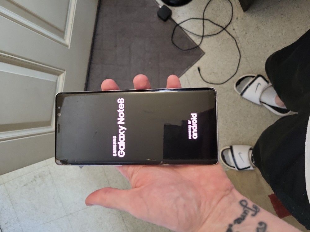 Note 8 Unlocked Back Screen Cracked And Front Camera Glass Good