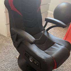 Rocker Gaming Chair With Speaker 🔊 