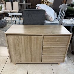 Brand New Storage Cabinet/ W Drawers