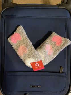 Fuzzy Heart Valentine Sock Pair
