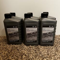 Genuine Audi G-052-182-1L-DSP (G052182A2) Gear Oil 1.06 US Qt/1 liter PACK OF 6 New and Sealed