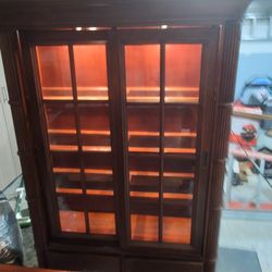 Lighted Curio/Display Cabinet 