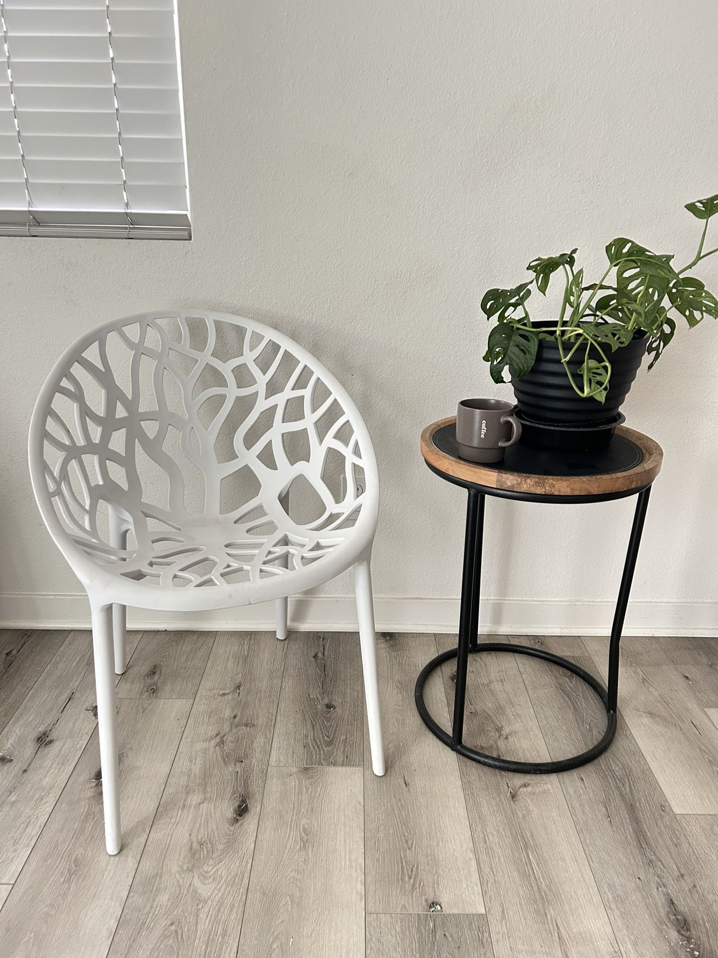 White Tree Chair - Accent Chair