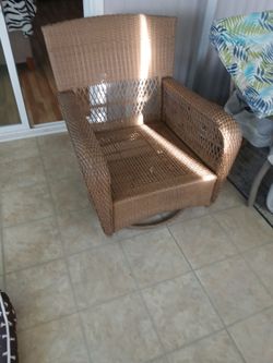 Wicker swivel outdoor  rocker