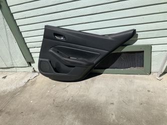 Nissan Altima Door Panel R. Rear Side Complete And Door Glass  Tipe SR  2019 2020 2021 Good Condition 