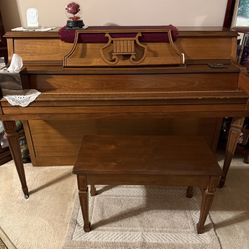 Piano For sale ! 