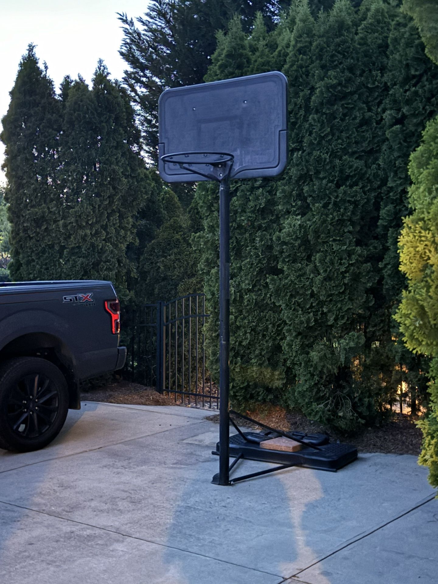 Free basketball hoop