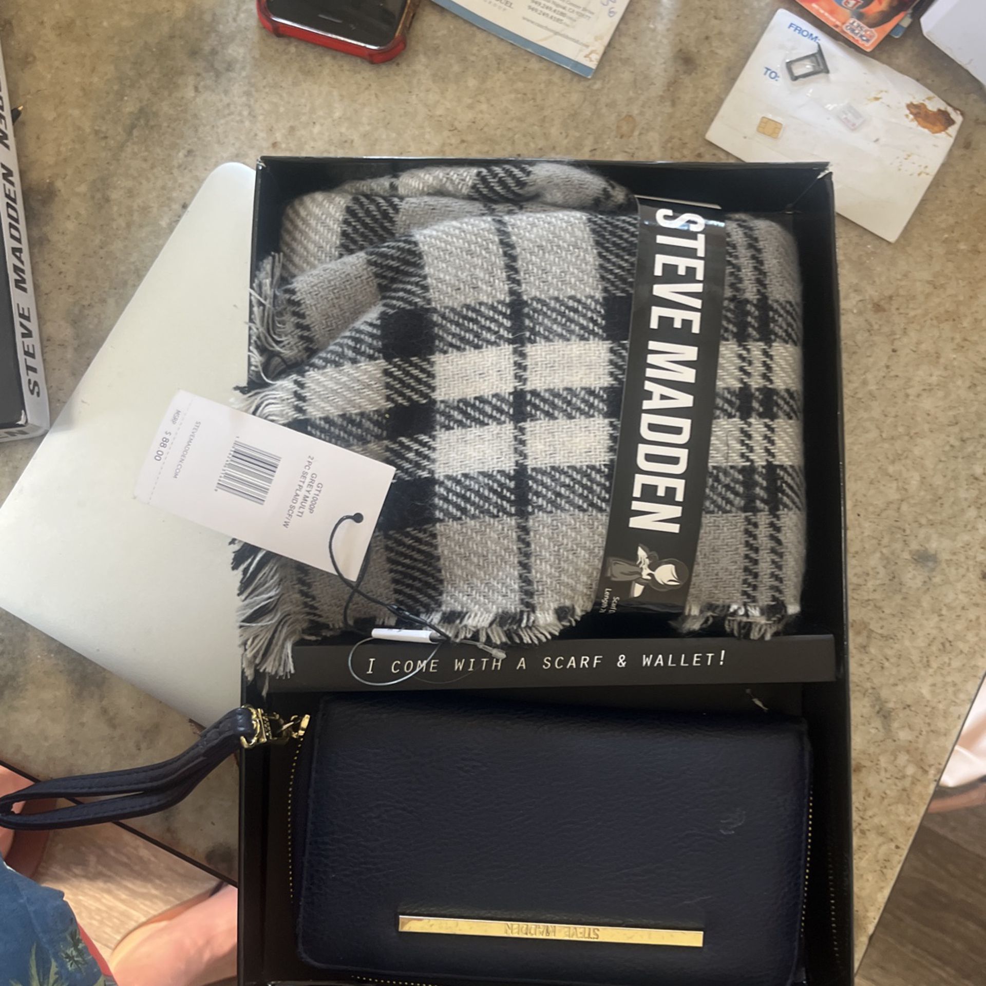 Steve Madden, Scarf And Wallet