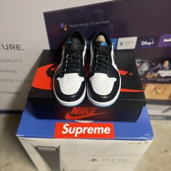Jordan 1 Low UNC 