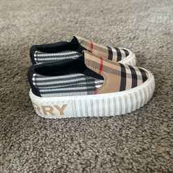 Burberry Kids Shoes Size 7C 
