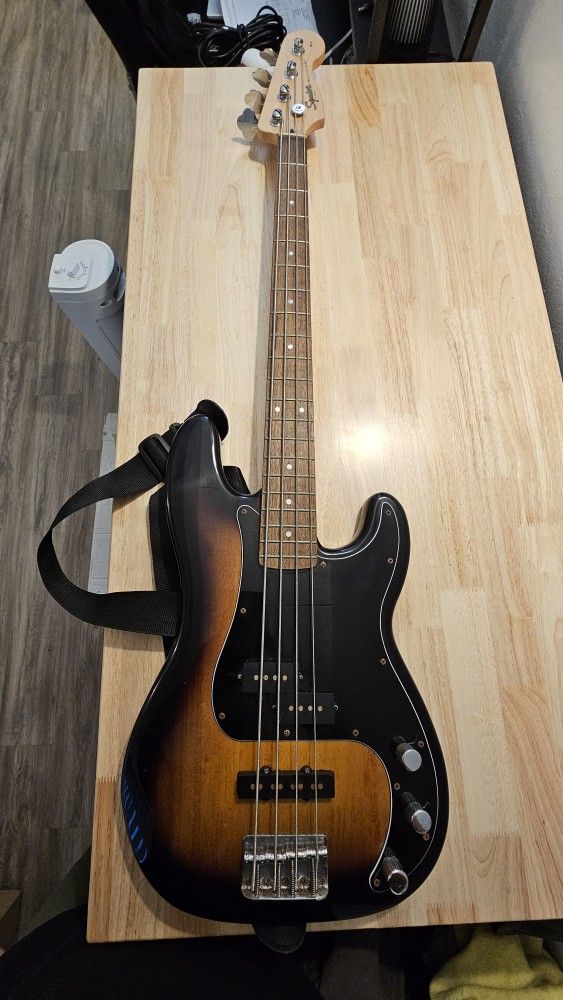 Squire Beginner Bass