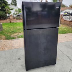 Whirlpool Refrigerator 21cu Ft 33x31x66👌👍3 MONTHS WARRANTY 