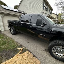 2011 Silverado 4x4 DurAmax Crew cab 
