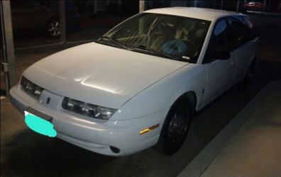 1996 Saturn S-W 4-door plus hatch