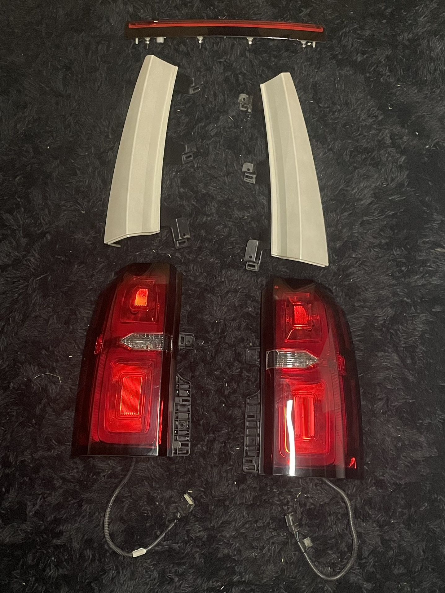 2015-2019 Chevrolet Tahoe Complete Tail Light Kit