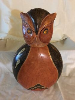 Vintage Leather Wrapped Owl Glass Decanter. Made in Italy. Overall height is 10”.