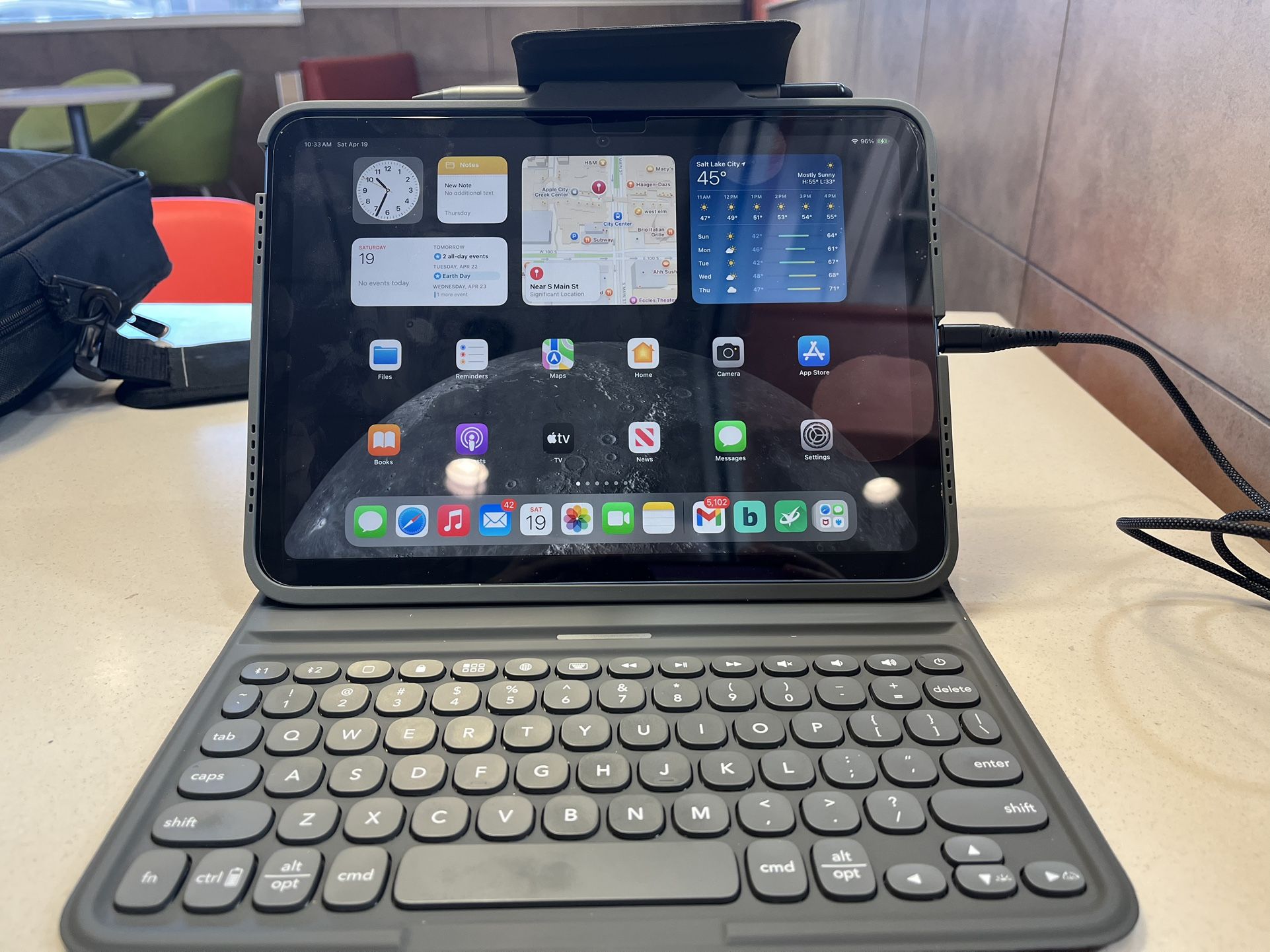 Apple 11 Tablet With Accessories