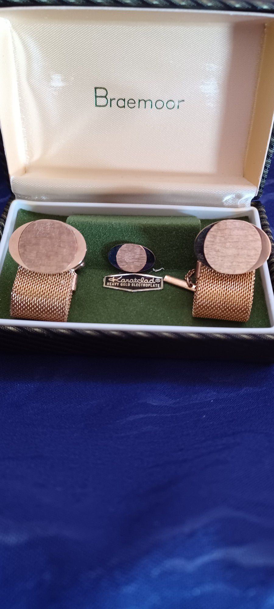 Cufflings And Tie Set