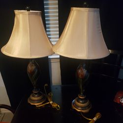 Vintage Lamps ,very Beautiful, Wood ,Painting Flowers In Good Condition 