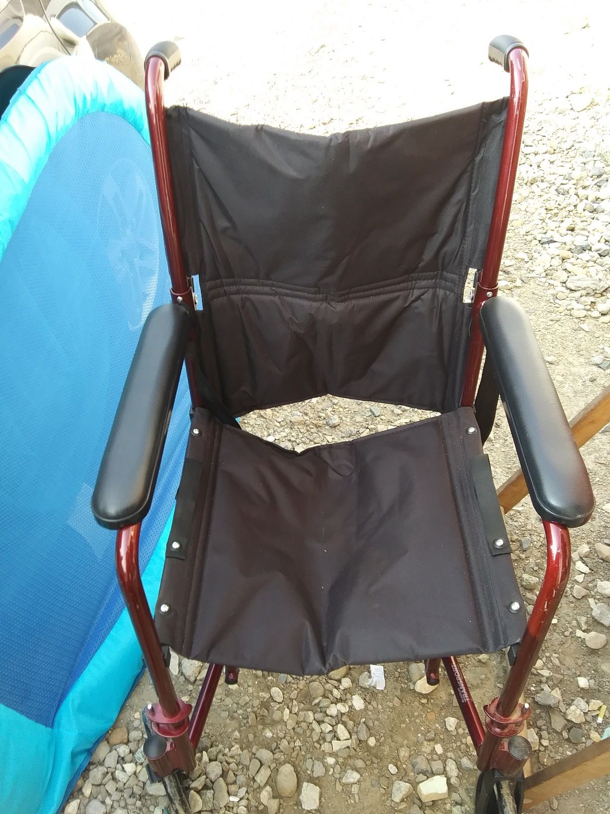 Chair with wheels lightweight with paddles