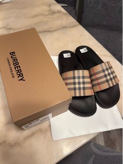 London Vintage Check Pattern Black Rubber Slides