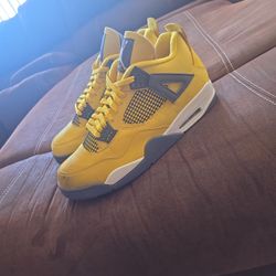 Jordan 4s Retro