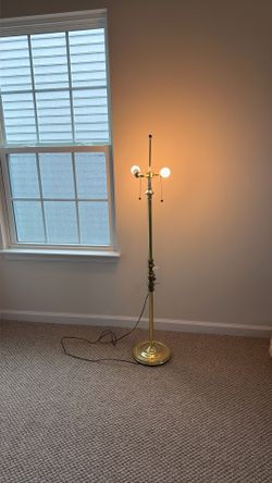 Floor lamp