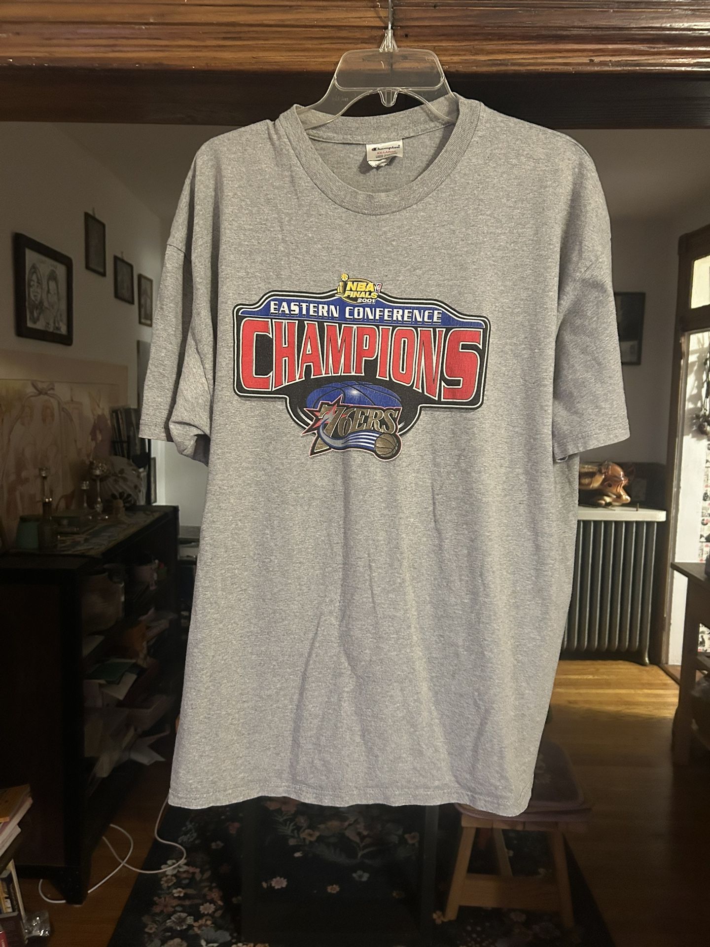 Vintage 2001 Eastern Conference NBA Finals Philadelphia 76ers champion T-Shirt Iverson 2XL