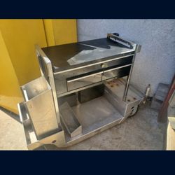 Mechanic Track Toolbox With Pneumatic Tires 