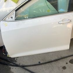 12-14 Toyota Camry Left Front Door