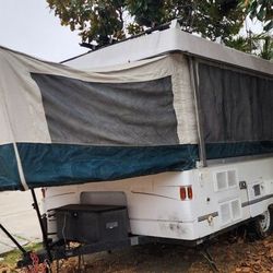 2000 Coleman Fleetwood Santa Fe
