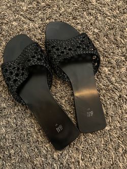 H&M brand black slide sandals