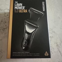 MANSCAPED® The Lawn Mower® 4.0, Electric Groin Hair Trimmer, Replaceable SkinSafe® Ceramic Blade Heads, Waterproof Wet/Dry Clippers, Rechargeable, Wir