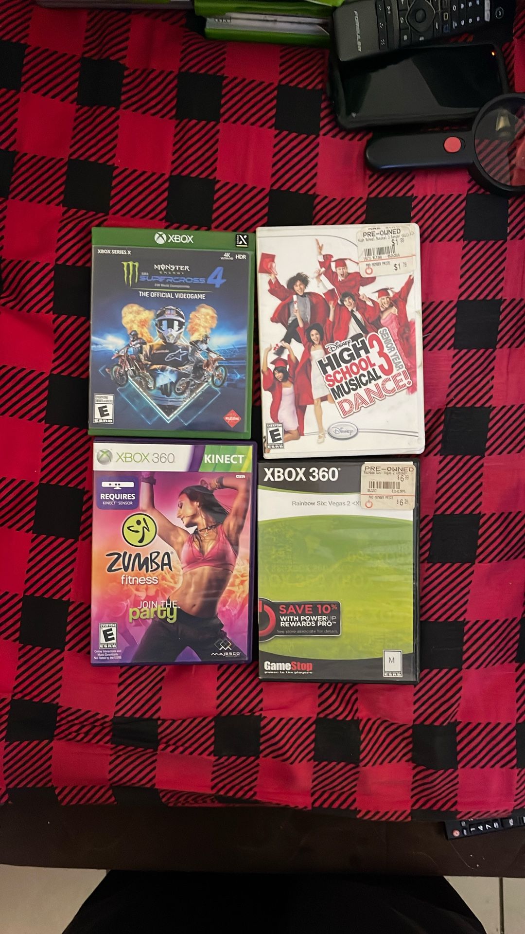 4 Games 1 Xbox X 1 Wii 2 Xbox 360