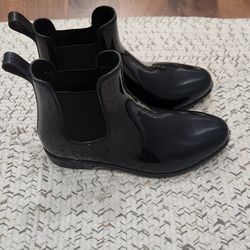 Women's Rain Boots - Size 9 Black