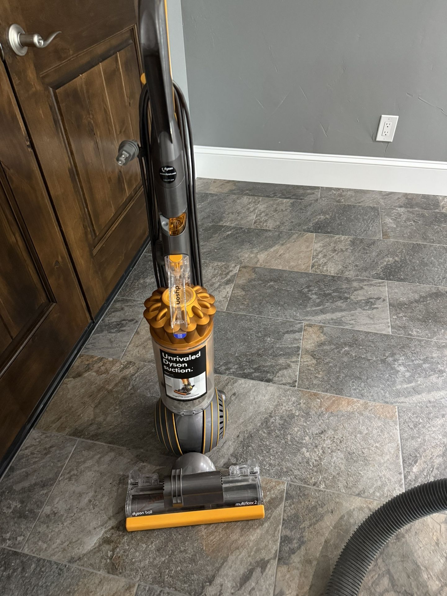 Dyson. Vacuum