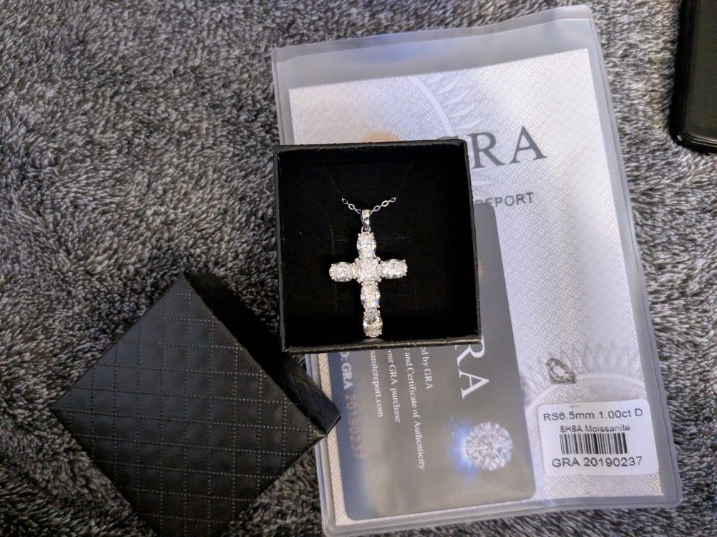 GRA CERTIFIED 18" Moissanite Cross Pendant Necklace