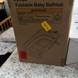 New In Box Baby Bathtub