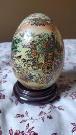 Decorative egg