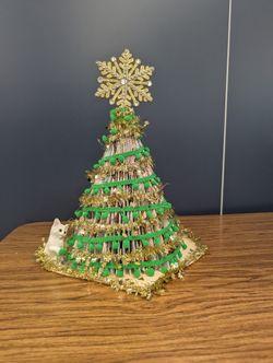 Playing Kitten Christmas Tree