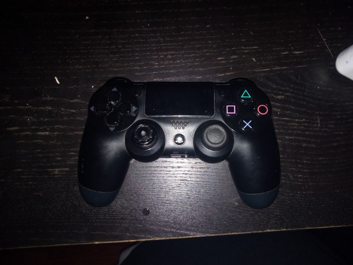 PS4 Controller 