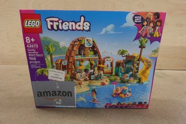 LEGO Friends Family Vacation Beach Resort +8 (42673)