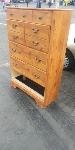 Dresser