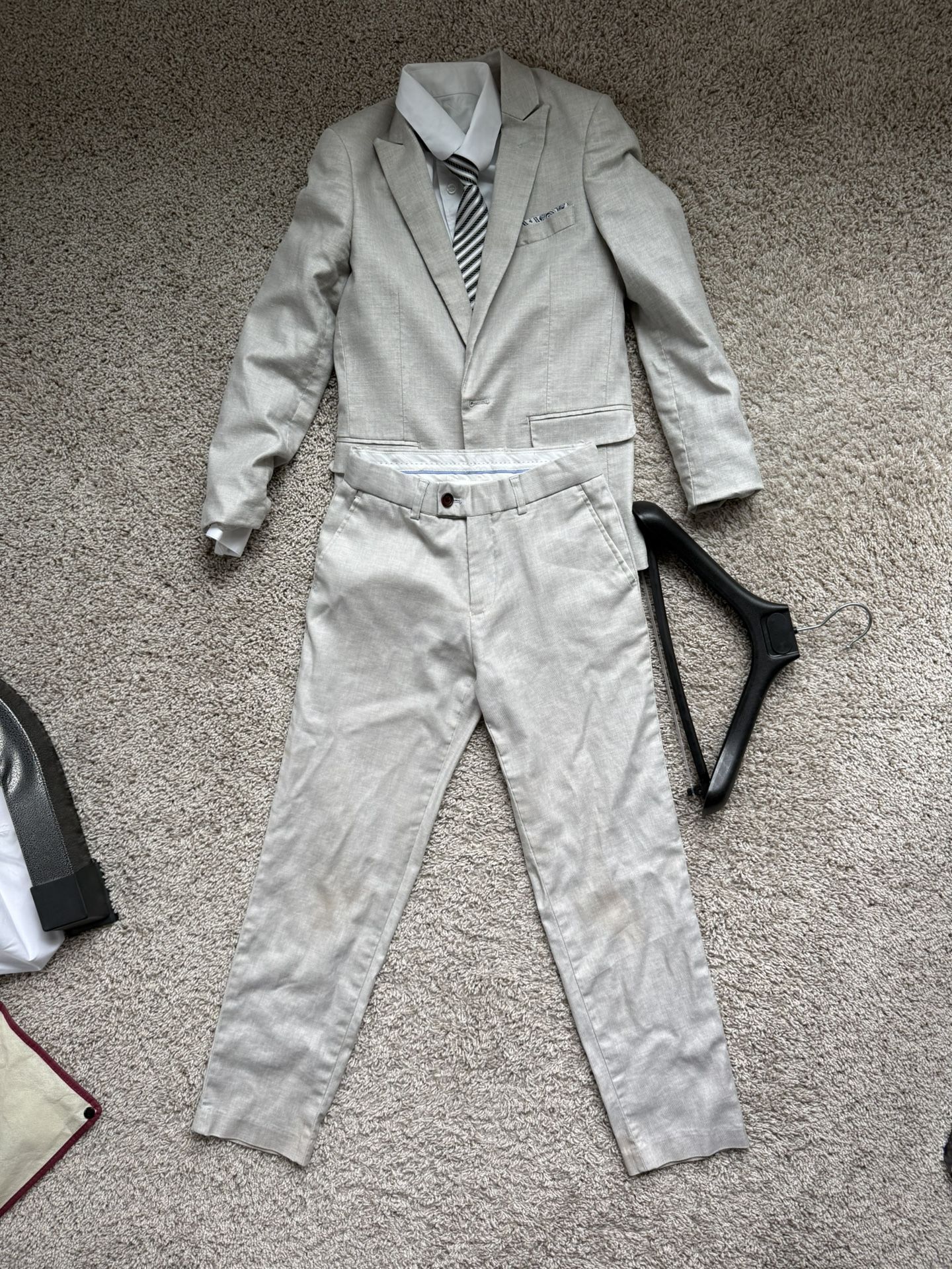 Boys Suit Size 8