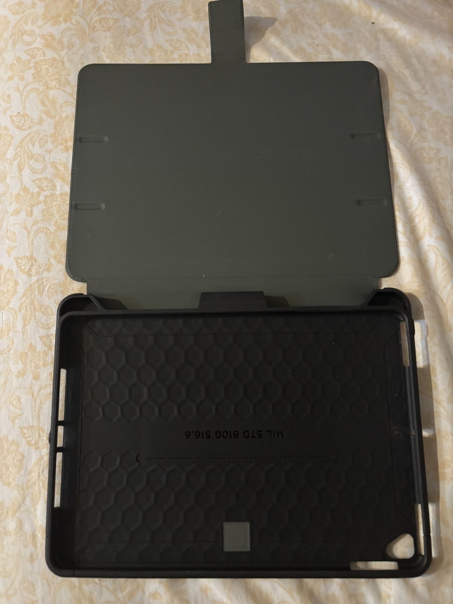 Case iPad 9
