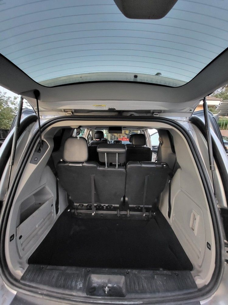 2012 Chrysler Town And Country for Sale in Valley Center, CA OfferUp
