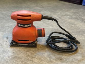 Black & Decker Electric 1/4 Sheet Finishing Palm Sander