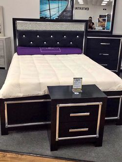 Complete bedroom set- only $699 finance available