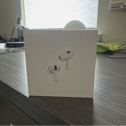 Apple AirPods Pro 2nd Gen MagSafe Wireless Charging Case USB‑C Bluetooth Earbuds