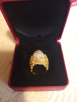 Vintage 18k Diamond Egg Dome Ring